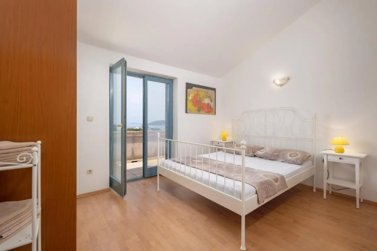 Apartment In Supetarska Draga With Sea View, Balcony, Air Conditioning, Wifi 3321-3